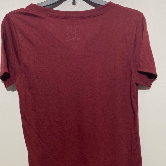 Modern Lux Tee Women's Small Aubergine Graphic No Drama V-Neck Short Sleeve NWT - Picture 5 of 6